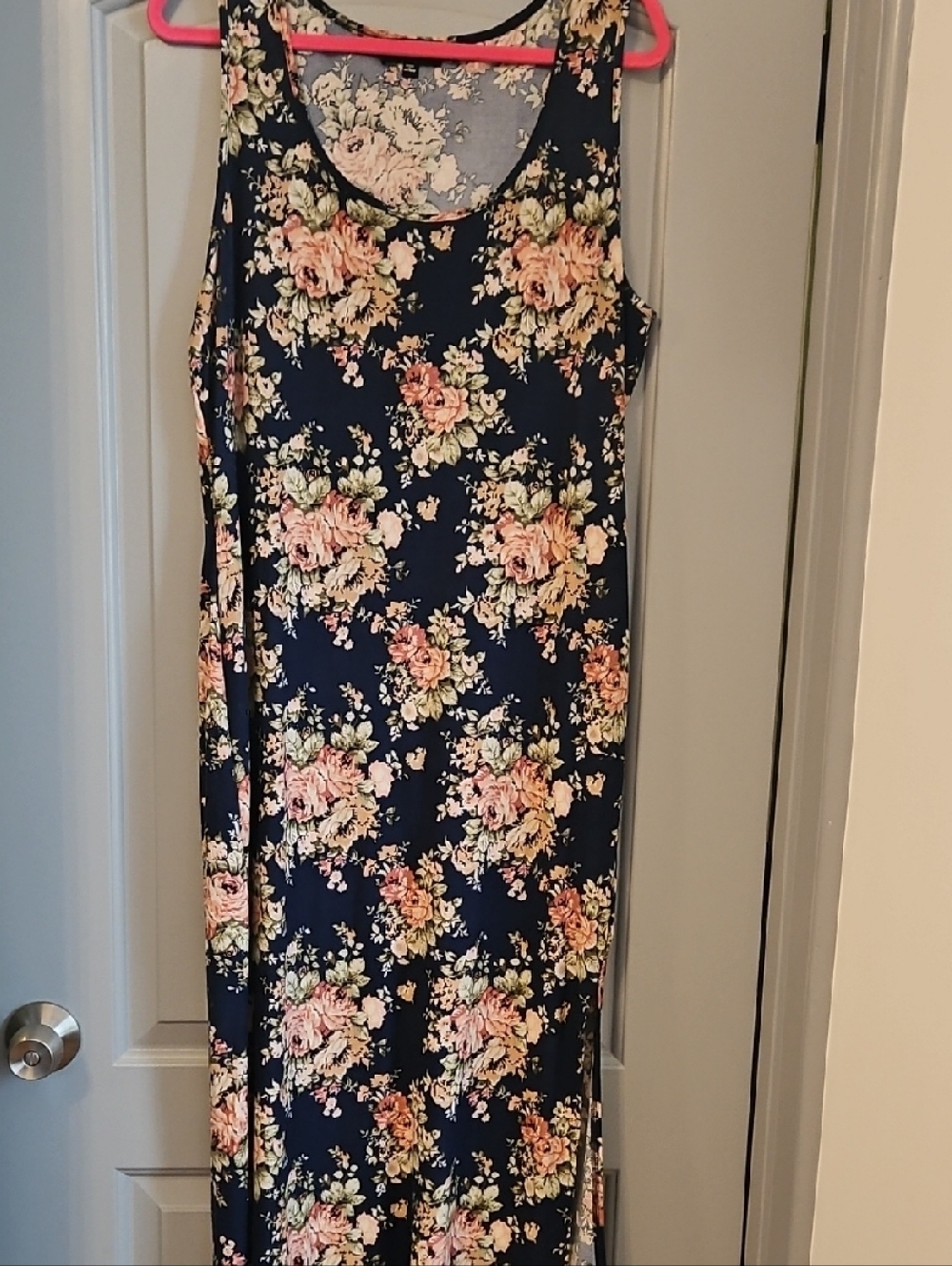 Floral Navy Sleeveless Midi Dress - Women's